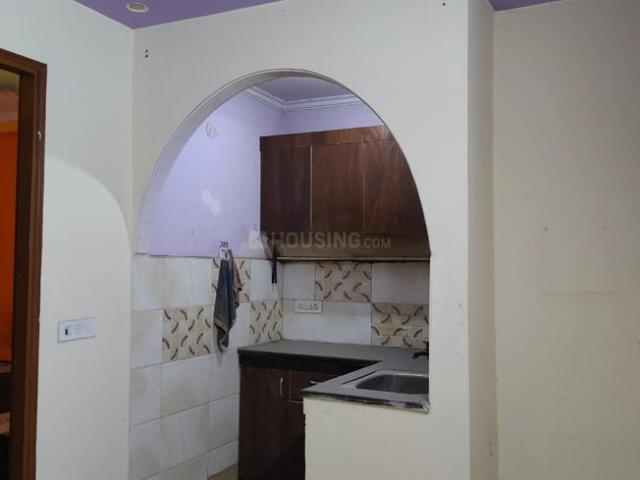2 BHK Independent Builder Floor in New Ashok Nagar for resale New Delhi. The reference number is 20302923