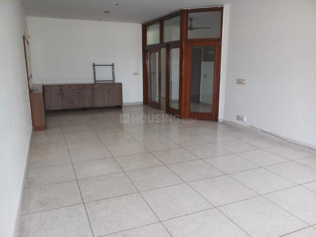 2 BHK Independent Builder Floor in New Friends Colony for rent New Delhi. The reference number is 20981898