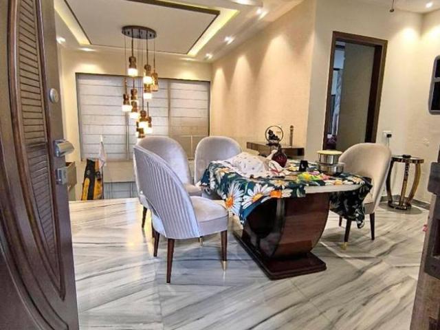 2 BHK Independent Builder Floor in New Rajinder Nagar for rent New Delhi. The reference number is 20404488