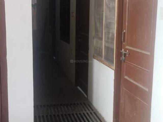 2 BHK Independent Builder Floor in Nirala Nagar for rent Unnao. The reference number is 8910837