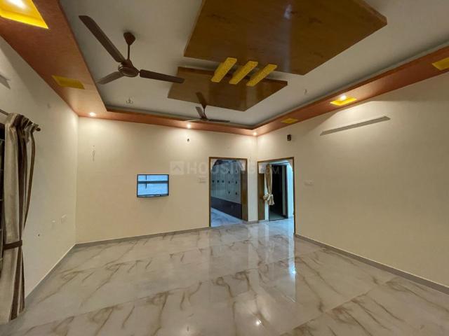 2 BHK Independent Builder Floor in Old Suramangalam for rent Salem. The reference number is 12284190