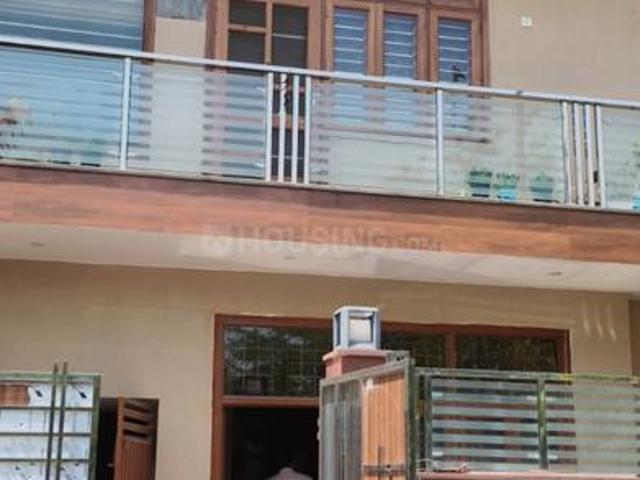 2 BHK Independent Builder Floor in Omicron II for rent Greater Noida. The reference number is 20126700