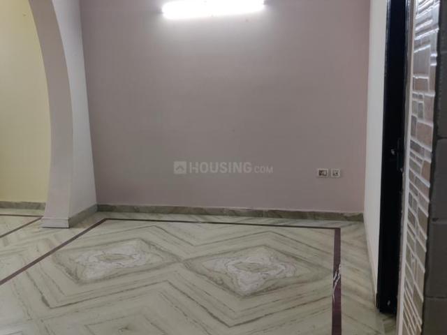 2 BHK Independent Builder Floor in Azadpur for rent New Delhi. The reference number is 13450373