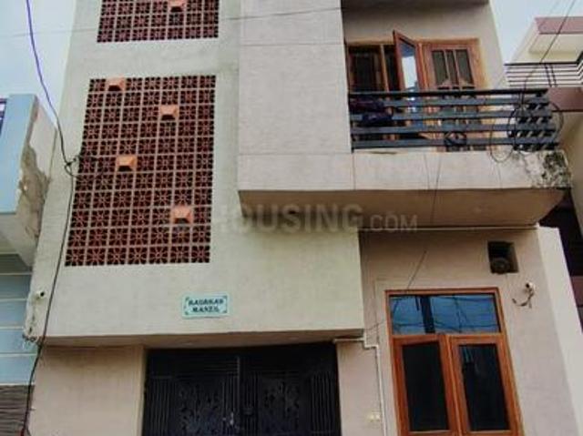 2 BHK Independent Builder Floor in Ahiran Khera for rent Lucknow. The reference number is 20257994