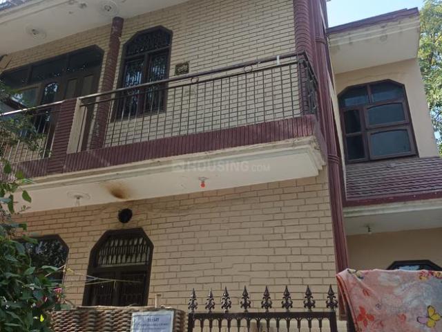 2 BHK Independent Builder Floor in Alpha II for rent Greater Noida. The reference number is 21143930