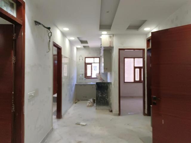 2 BHK Independent Builder Floor in Ashok Vihar for rent New Delhi. The reference number is 19675727