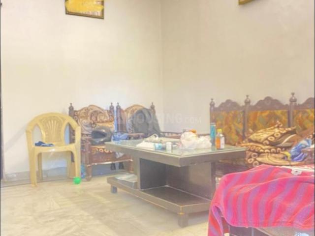 2 BHK Independent Builder Floor in Ashok Vihar for rent New Delhi. The reference number is 21115779