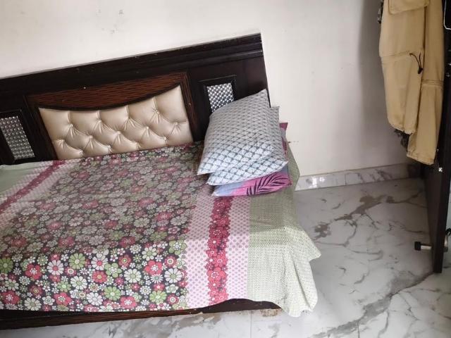 2 BHK Independent Builder Floor in Behta Hazipur for rent Ghaziabad. The reference number is 20799584