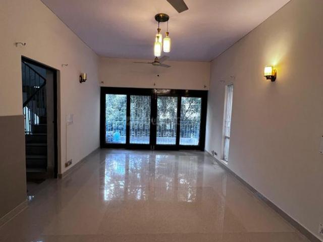 2 BHK Independent Builder Floor in Chittaranjan Park for rent New Delhi. The reference number is 21199597