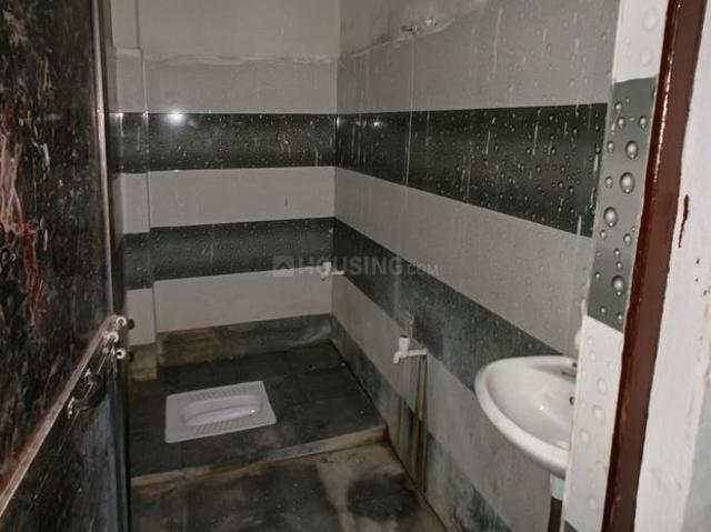 2 BHK Independent Builder Floor in Chittupur for rent Varanasi. The reference number is 18525558