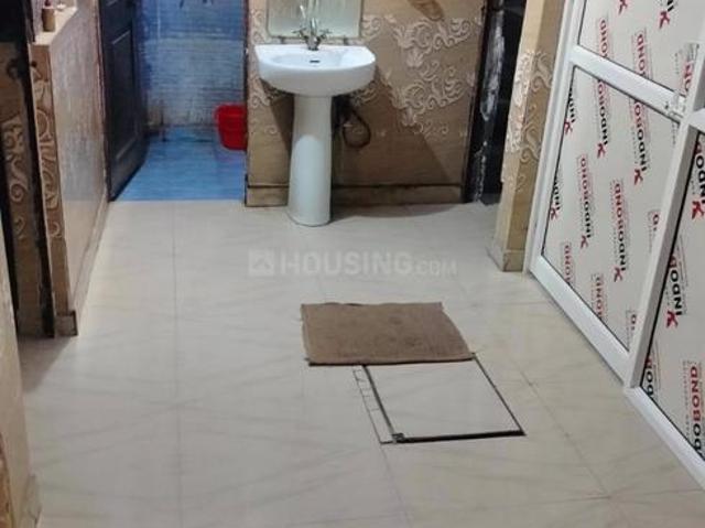 2 BHK Independent Builder Floor in Crossings Republik for rent Ghaziabad. The reference number is 20689182