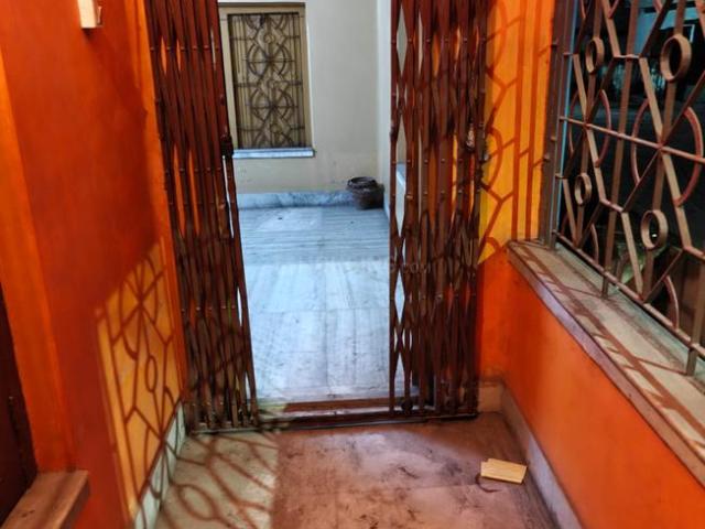 2 BHK Independent Builder Floor in Dunlop for rent Kolkata. The reference number is 20833825