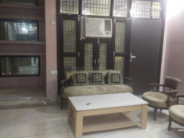 2 BHK Independent Builder Floor in Dwarka Mor for rent New Delhi. The reference number is 15068838