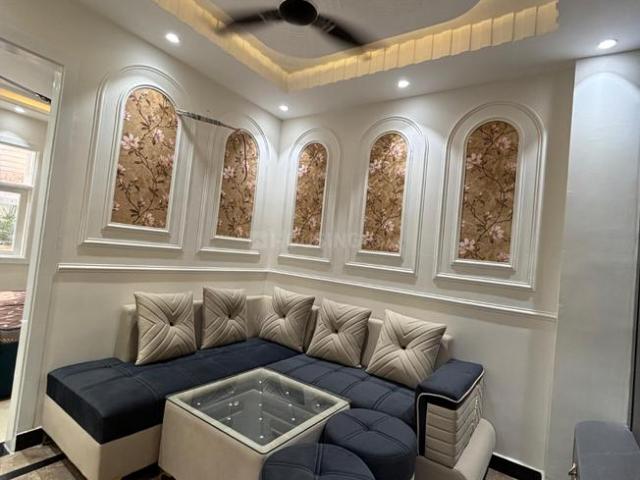 2 BHK Independent Builder Floor in Dwarka Mor for rent New Delhi. The reference number is 19106494