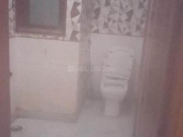 2 BHK Independent Builder Floor in Dwarka Mor for rent New Delhi. The reference number is 19153124