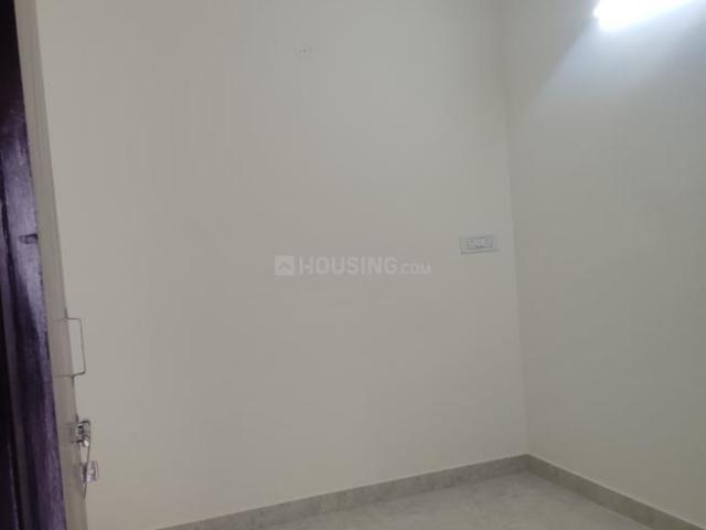 2 BHK Independent Builder Floor in Dwarka Mor for rent New Delhi. The reference number is 19413529