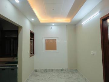 2 BHK Independent Builder Floor in Dwarka Mor for rent New Delhi. The reference number is 19605895