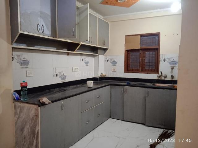 2 BHK Independent Builder Floor in Dwarka Mor for rent New Delhi. The reference number is 19714454