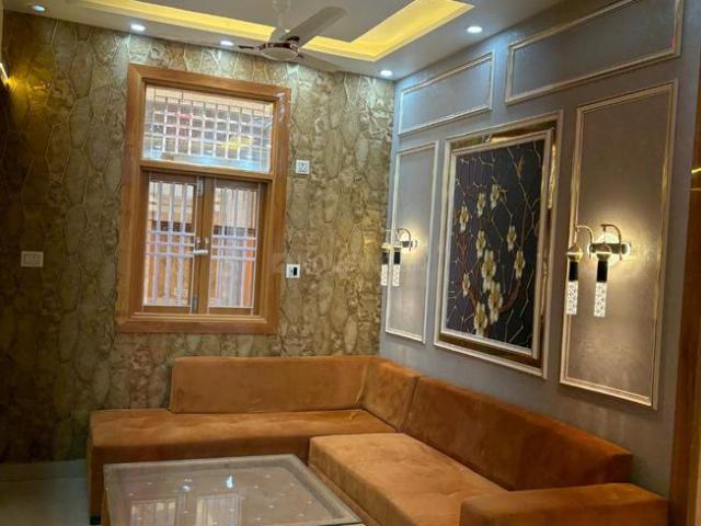 2 BHK Independent Builder Floor in Dwarka Mor for rent New Delhi. The reference number is 20105214