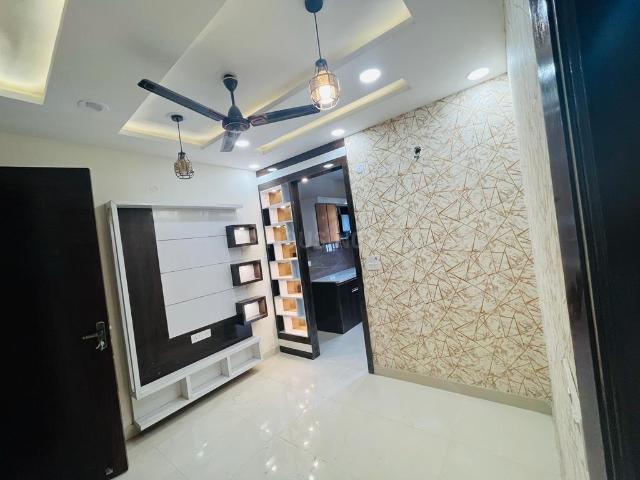 2 BHK Independent Builder Floor in Dwarka Mor for rent New Delhi. The reference number is 20107348