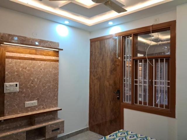 2 BHK Independent Builder Floor in Dwarka Mor for rent New Delhi. The reference number is 20313027