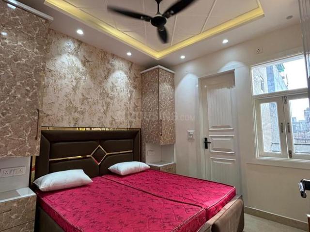2 BHK Independent Builder Floor in Dwarka Mor for rent New Delhi. The reference number is 20653815