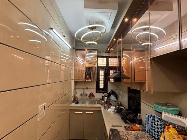 2 BHK Independent Builder Floor in Dwarka Mor for rent New Delhi. The reference number is 20731071