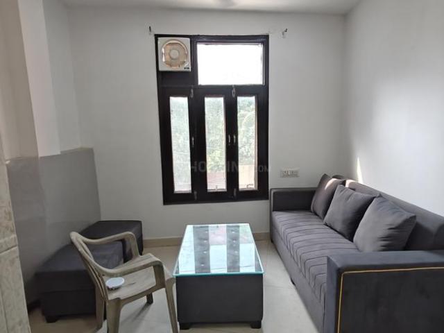 2 BHK Independent Builder Floor in Dwarka Mor for rent New Delhi. The reference number is 20731952