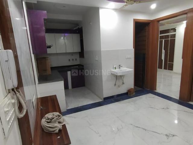 2 BHK Independent Builder Floor in Dwarka Mor for rent New Delhi. The reference number is 20776277