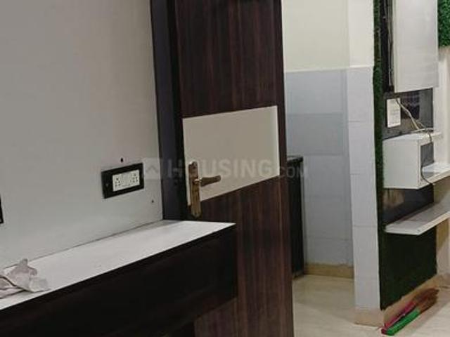 2 BHK Independent Builder Floor in Dwarka Mor for rent New Delhi. The reference number is 20812965
