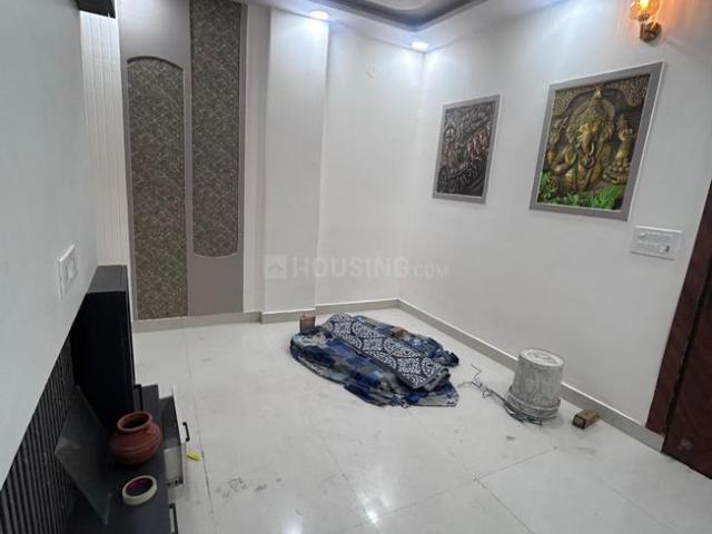 2 BHK Independent Builder Floor in Dwarka Mor for rent New Delhi. The reference number is 20850896