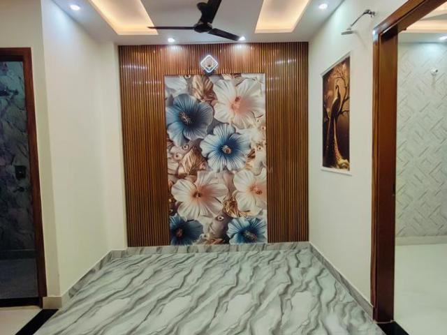 2 BHK Independent Builder Floor in Dwarka Mor for rent New Delhi. The reference number is 21123917