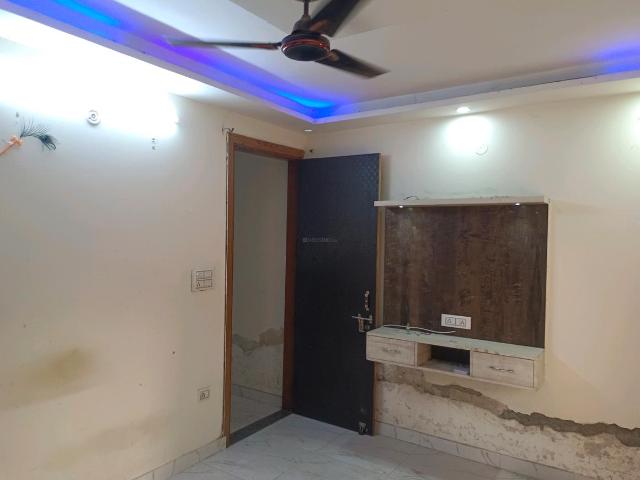 2 BHK Independent Builder Floor in Dwarka Mor for rent New Delhi. The reference number is 21216733