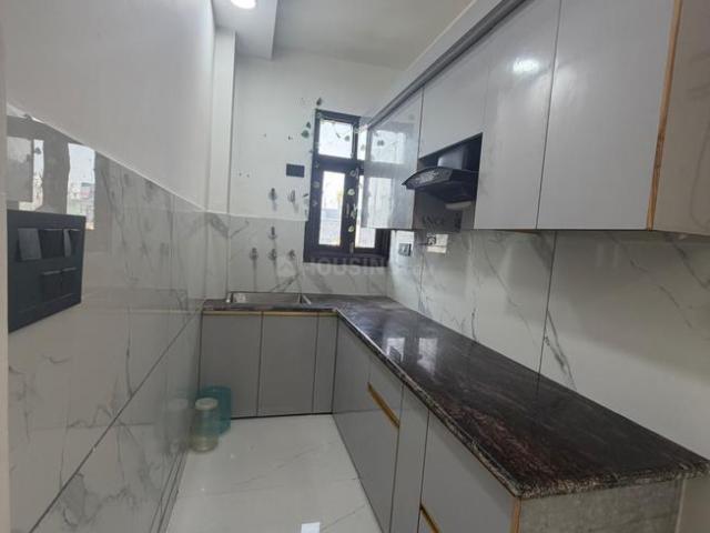 2 BHK Independent Builder Floor in Dwarka Mor for rent New Delhi. The reference number is 21355250