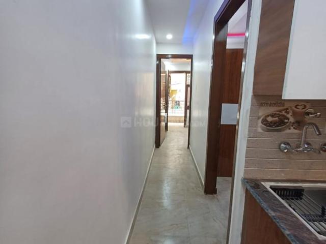 2 BHK Independent Builder Floor in Dwarka Mor for resale New Delhi. The reference number is 15975184
