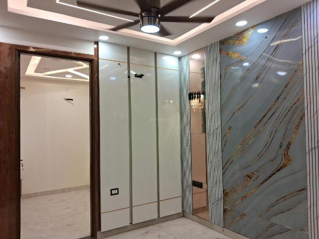 2 BHK Independent Builder Floor in Dwarka Mor for resale New Delhi. The reference number is 20744646