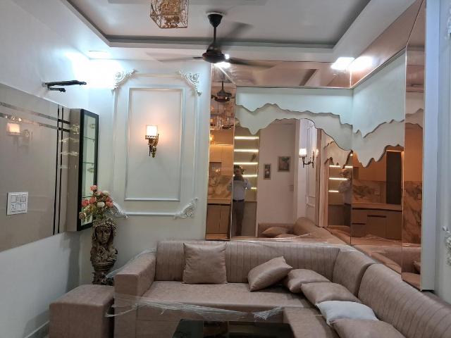 3 BHK Independent Builder Floor in Dwarka Mor for resale New Delhi. The reference number is 20801958