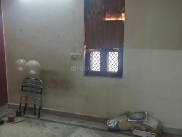 2 BHK Independent Builder Floor in Dwarka Mor for resale New Delhi. The reference number is 20093141