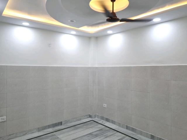 2 BHK Independent Builder Floor in Dwarka Mor for resale New Delhi. The reference number is 20281628