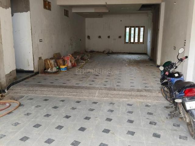 2 BHK Independent Builder Floor in Danganj for rent Varanasi. The reference number is 21087223