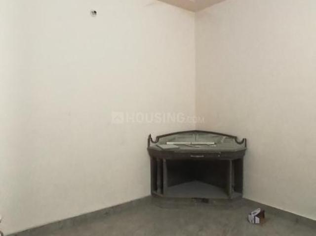 2 BHK Independent Builder Floor in Dashrath Puri for rent New Delhi. The reference number is 17190818