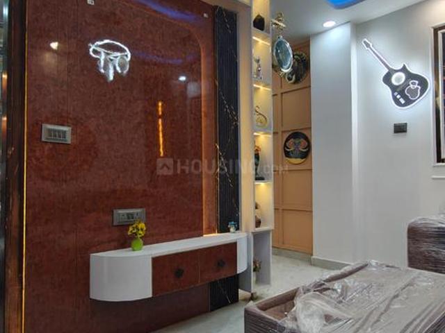 2 BHK Independent Builder Floor in Deenpur for resale New Delhi. The reference number is 21181951