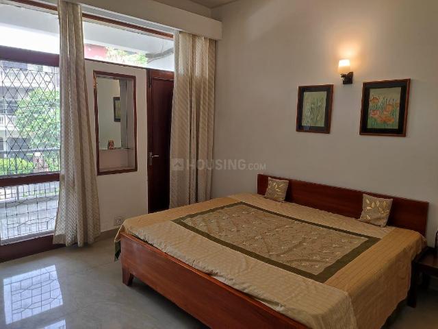 2 BHK Independent Builder Floor in Defence Colony for rent New Delhi. The reference number is 20774218
