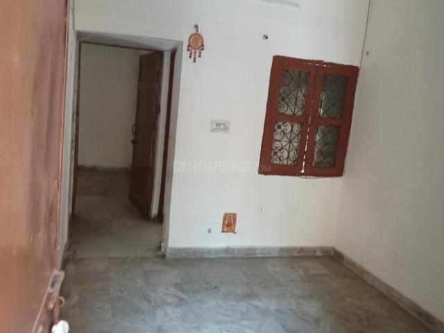 2 BHK Independent Builder Floor in Dilshad Garden for resale New Delhi. The reference number is 20489257