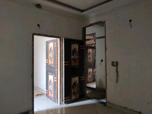 2 BHK Independent Builder Floor in DLF Ankur Vihar for resale Ghaziabad. The reference number is 20462001