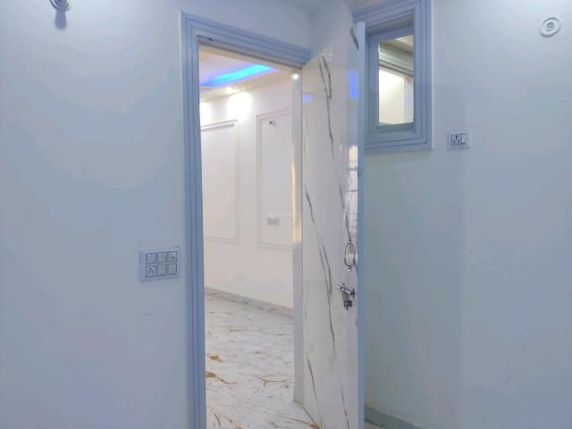 2 BHK Independent Builder Floor in Ved Vihar for resale Ghaziabad. The reference number is 20462164