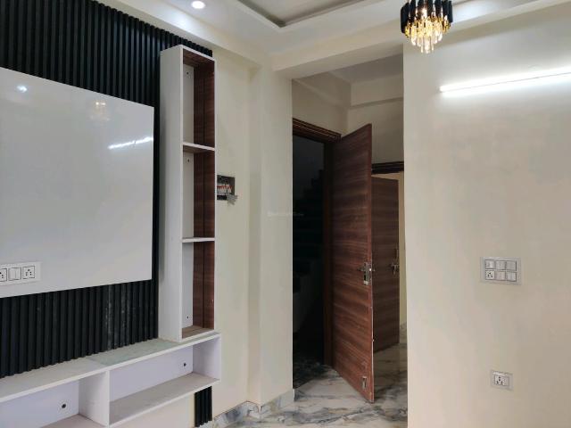 2 BHK Independent Builder Floor in DLF Ankur Vihar for resale Ghaziabad. The reference number is 20675519