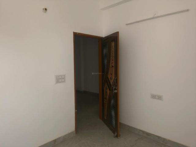 2 BHK Independent Builder Floor in DLF Ankur Vihar for resale Ghaziabad. The reference number is 20752114