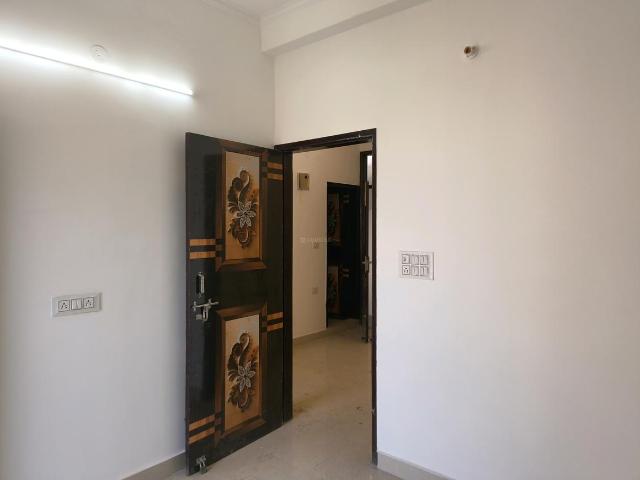 2 BHK Independent Builder Floor in DLF Ankur Vihar for resale Ghaziabad. The reference number is 20752227