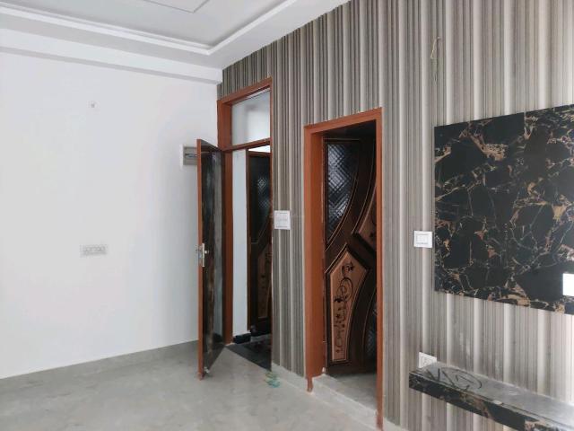 2 BHK Independent Builder Floor in DLF Ankur Vihar for resale Ghaziabad. The reference number is 20752230